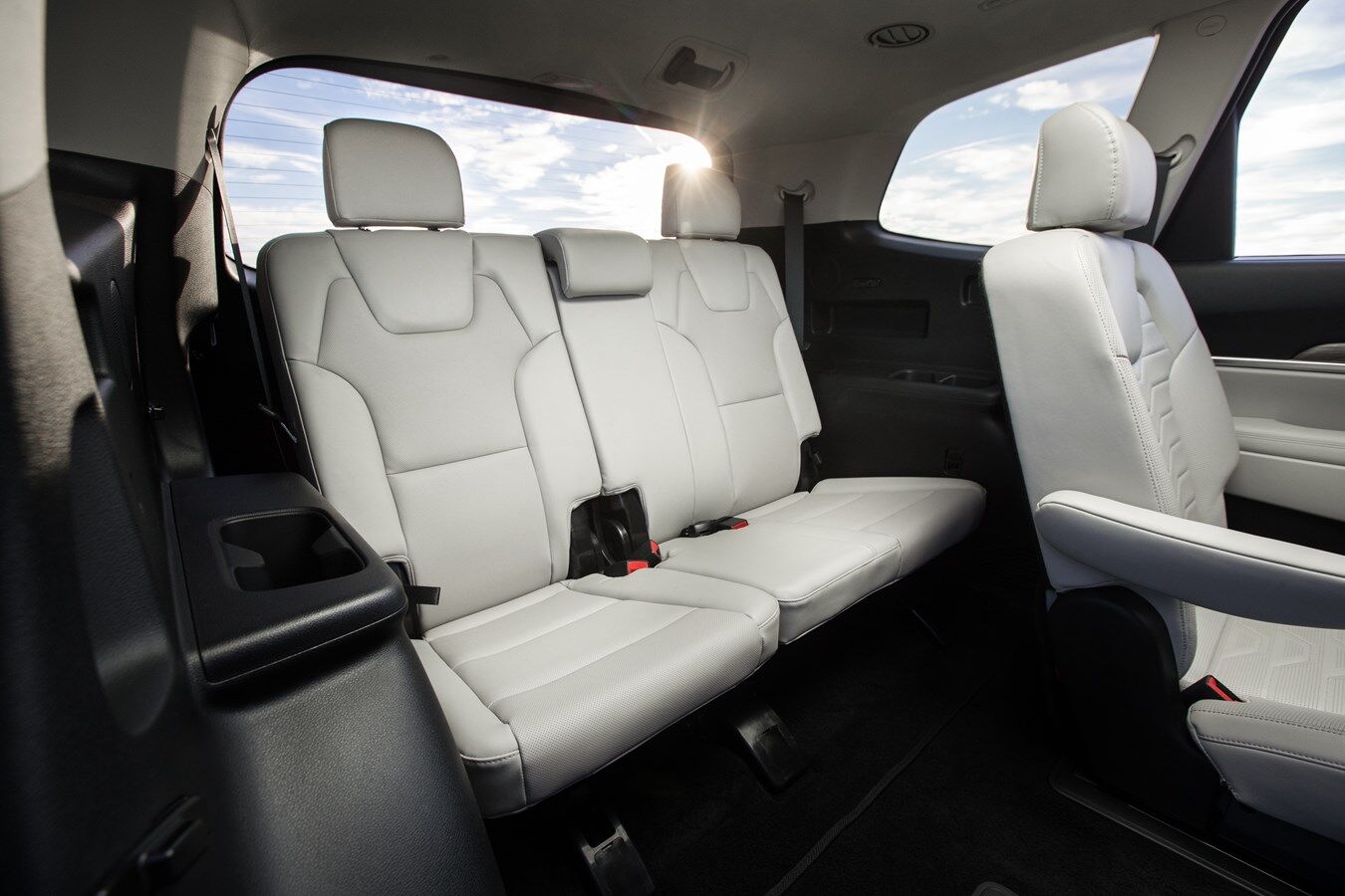 2022 Telluride Interior 2